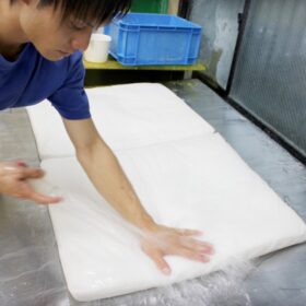 シミだけではない！寝汗によるふとんのカビの対処法！