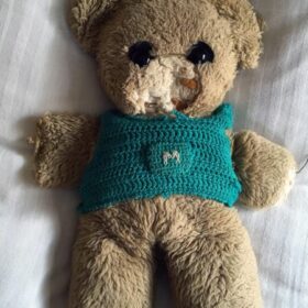 クマのぬいぐるみのクリーニングと修理