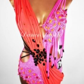 お家でできるダンスドレスのお手入れ方法