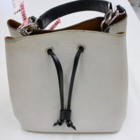 ヴィトンネオノエ白バッグの汚れ修復