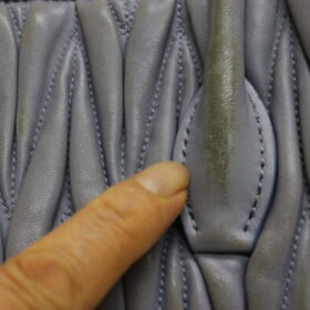 愛用のミュウミュウが蘇る|ブランドバッグの変色・色褪せ修復クリーニング