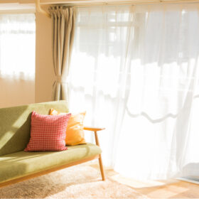 花粉・黄砂・PM2.5がついたまま?カーテンの見えない汚れに要注意!