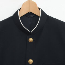 中高生の制服クリーニングは夏休みに!汗・におい・黄ばみをリセット