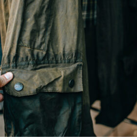 プロによる再オイル加工で、風合いが蘇る。デアのリプルーフ