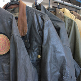 オイルドジャケット・オイルドコートのクリーニング体験談。オイル抜き・リプルーフのお客様の声