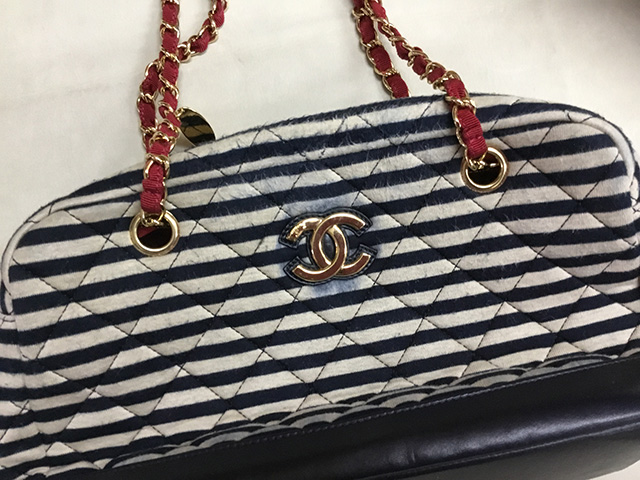 修理前のバッグ