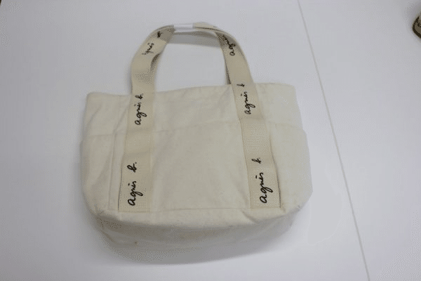 仕上げたトートバッグの全体像。
